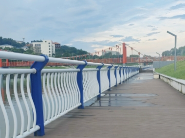 ���Ϻ��������غ����˷��ֹ��̰���